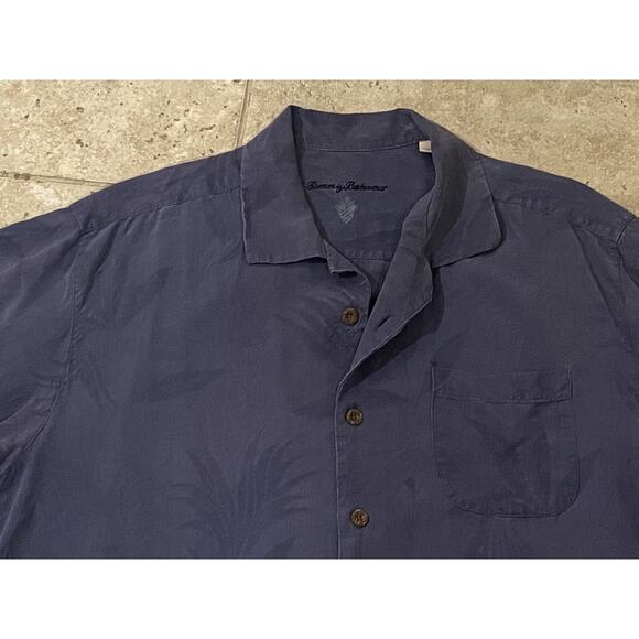 STUNNING Tommy Bahama Hawaiian Shirt Mens Large Blue 100% Silk Printed FLORAL L - Picture 2 of 5